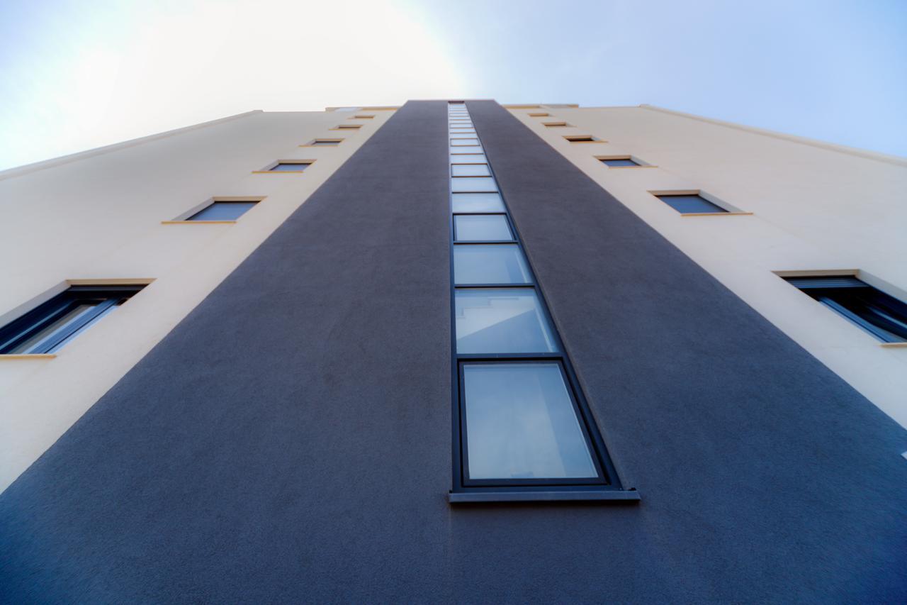 N Apartments Sutomore Exterior photo